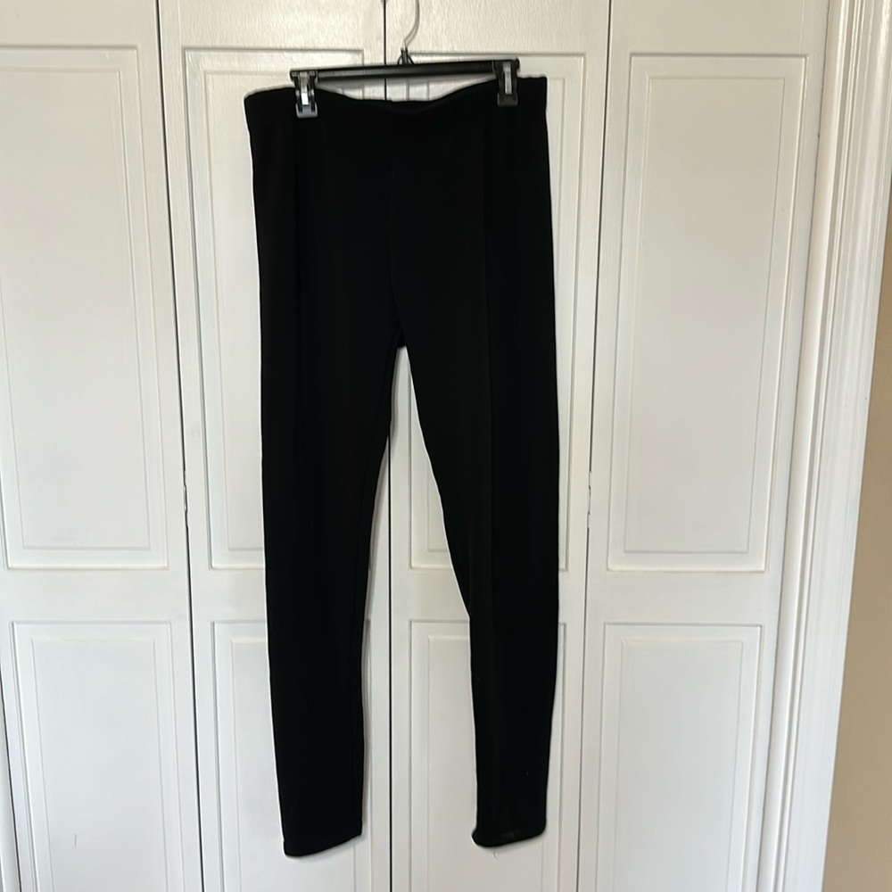 Women’s black thermal pants with elastic waist